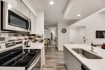 5750 Phoenix Drive #39, Dallas, TX 75231 - Photo 7