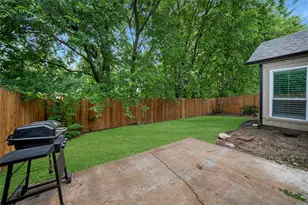 2301 Bennington Dr, Arlington, TX 76018 - Photo 25