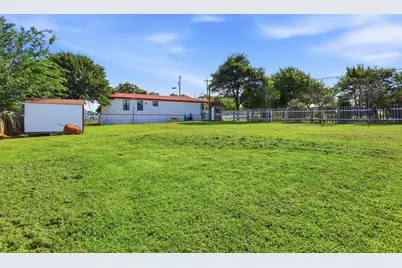3601 Mockingbird Circle, Cleburne, TX 76031 - Photo 19