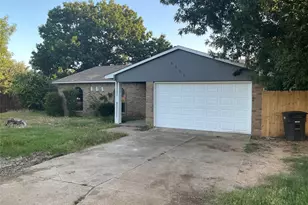 6951 Newberry Ct W, Fort Worth, TX 76120 - Photo 1