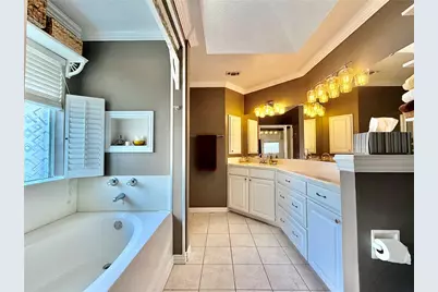 2121 Preston Place, Denton, TX 76209 - Photo 15