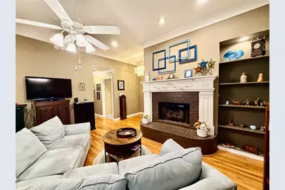 2121 Preston Place, Denton, TX 76209 - Photo 3