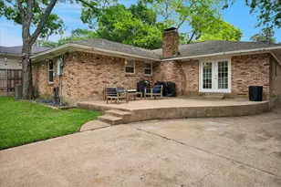 10025 Lanshire Dr, Dallas, TX 75238 - Photo 19