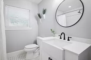 10025 Lanshire Dr, Dallas, TX 75238 - Photo 13