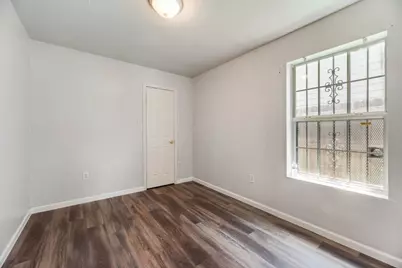 2526 Exeter Avenue, Dallas, TX 75216 - Photo 17