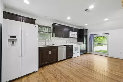 2021 Rosebud Drive, Irving, TX 75060 - Photo 11