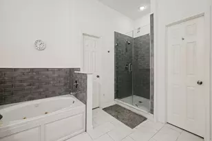 6072 Thursby Ave, Dallas, TX 75252 - Photo 17