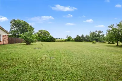 2382 N Fm 1743 Road, Windom, TX 75492 - Photo 35