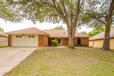 340 Grand Meadow Drive, Fort Worth, TX 76108 - Photo 3
