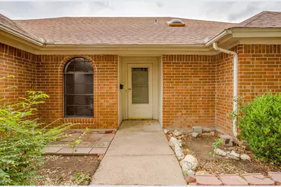 340 Grand Meadow Drive, Fort Worth, TX 76108 - Photo 5