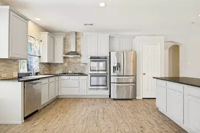 9800 Adolphus Drive, Frisco, TX 75035 - Photo 5