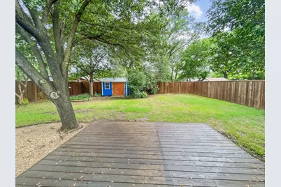 1108 E Russell Avenue, Carrollton, TX 75006 - Photo 17