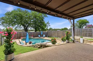 3107 Emerald St, Bedford, TX 76021 - Photo 29