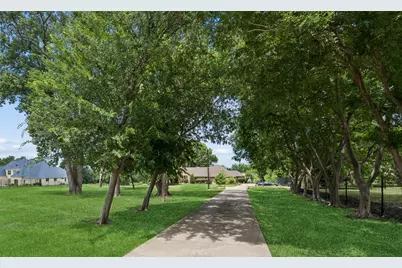 579 N Collins Road, Sunnyvale, TX 75182 - Photo 3