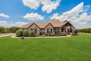 118 Cedar Mountain Dr, Weatherford, TX 76085 - Photo 1