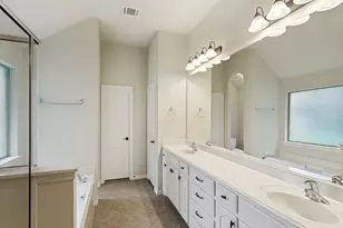5009 Hunter's Wood Ct, Joshua, TX 76058 - Photo 13