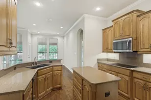 5009 Hunter's Wood Ct, Joshua, TX 76058 - Photo 9