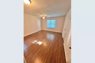 1038 E Maddox Avenue, Fort Worth, TX 76104 - Photo 7