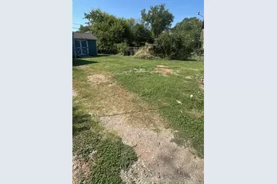 1038 E Maddox Avenue, Fort Worth, TX 76104 - Photo 11