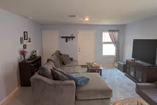 14032 Haggerston Dr, Pilot Point, TX 76258 - Photo 3