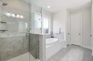 1717 Lady Bettye Dr, Carrollton, TX 75010 - Photo 25