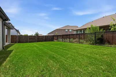 1717 Lady Bettye Drive, Carrollton, TX 75010 - Photo 37