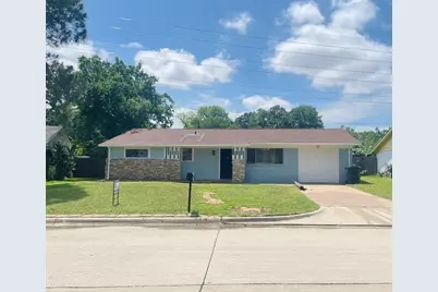 1905 Brookview Drive, Arlington, TX 76010 - Photo 1