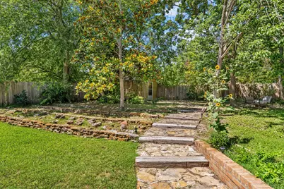 708 Topeka Drive, Woodway, TX 76712 - Photo 17