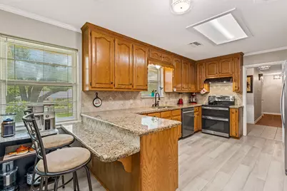 708 Topeka Drive, Woodway, TX 76712 - Photo 13