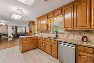 708 Topeka Dr, Woodway, TX 76712 - Photo 15