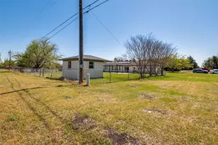 501 Sunrise Dr, Waxahachie, TX 75165 - Photo 13