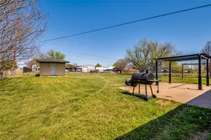 501 Sunrise Dr, Waxahachie, TX 75165 - Photo 17