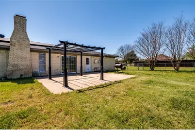 501 Sunrise Drive, Waxahachie, TX 75165 - Photo 11