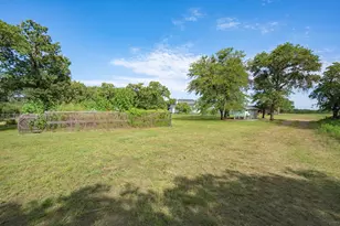 923 Natty Flat Rd, Lipan, TX 76462 - Photo 33