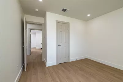 112 Village Drive, Lewisville, TX 75067 - Photo 23