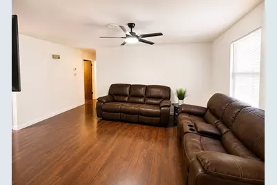 1217 Town Creek Drive, Sweetwater, TX 79556 - Photo 3
