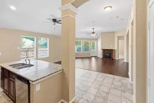 15513 Landing Creek Ln, Fort Worth, TX 76262 - Photo 5