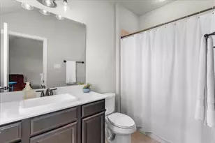 1400 Madrid Falls Dr, McKinney, TX 75071 - Photo 35