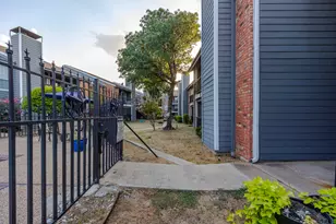 18333 Roehampton Dr, Dallas, TX 75252 - Photo 23