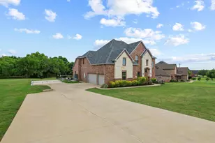 107 Whispering Winds Dr, Gunter, TX 75058 - Photo 3
