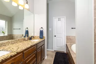 10517 N Haven Dr, Benbrook, TX 76126 - Photo 19