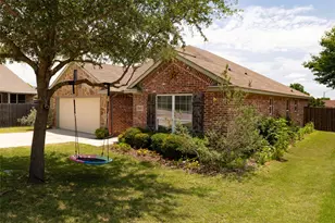 10517 N Haven Dr, Benbrook, TX 76126 - Photo 35