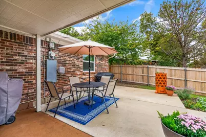 2021 Memphis Drive, Bedford, TX 76022 - Photo 25