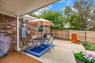 2021 Memphis Dr, Bedford, TX 76022 - Photo 25