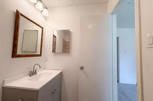 6304 Big Springs Dr, Arlington, TX 76001 - Photo 17