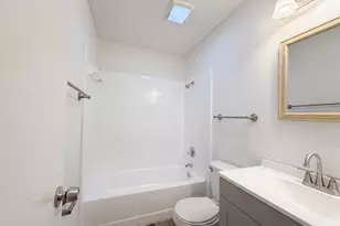 6304 Big Springs Dr, Arlington, TX 76001 - Photo 11