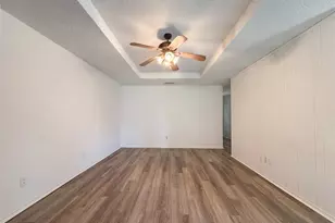 6304 Big Springs Dr, Arlington, TX 76001 - Photo 7