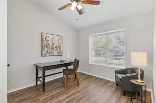 1803 Scottsdale Dr, Arlington, TX 76018 - Photo 3