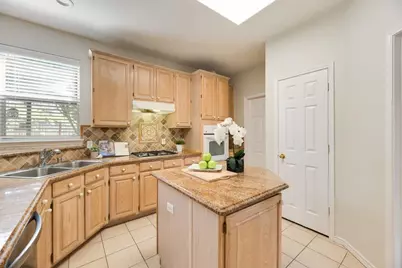 5832 Mossbrook Trail, Dallas, TX 75252 - Photo 13
