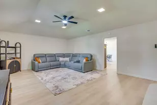 4424 Foxfire Way, Fort Worth, TX 76133 - Photo 9